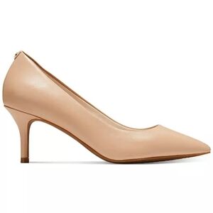 Cole Haan's Go-To Park brushed leather pumps size 8